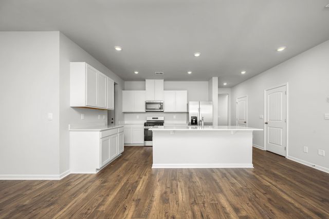 1510 Mountain View Dr, Lebanon, TN 37090