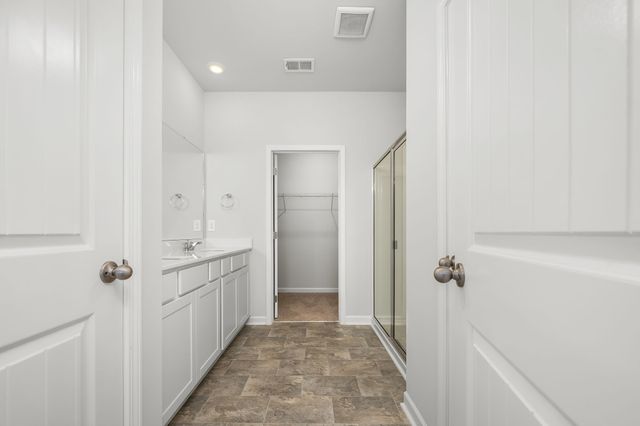 1510 Mountain View Dr, Lebanon, TN 37090