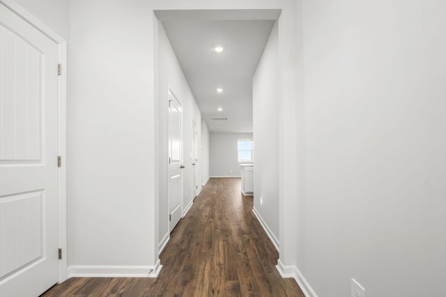 1510 Mountain View Dr, Lebanon, TN 37090