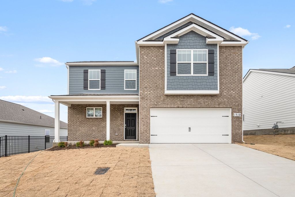 1510 Mountain View Dr, Lebanon, TN 37090