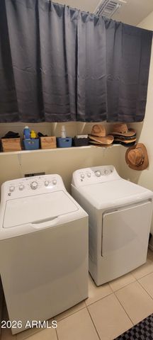 150 W SEVEN SEAS Drive, Casa Grande, AZ 85122