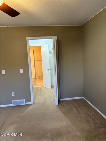 2552 Plum Leaf Lane, Toledo, OH 43614