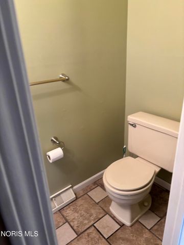 2552 Plum Leaf Lane, Toledo, OH 43614