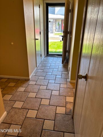 2552 Plum Leaf Lane, Toledo, OH 43614