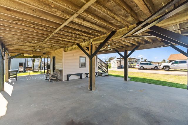 1546 Upton Lane, Brazoria, TX 77422