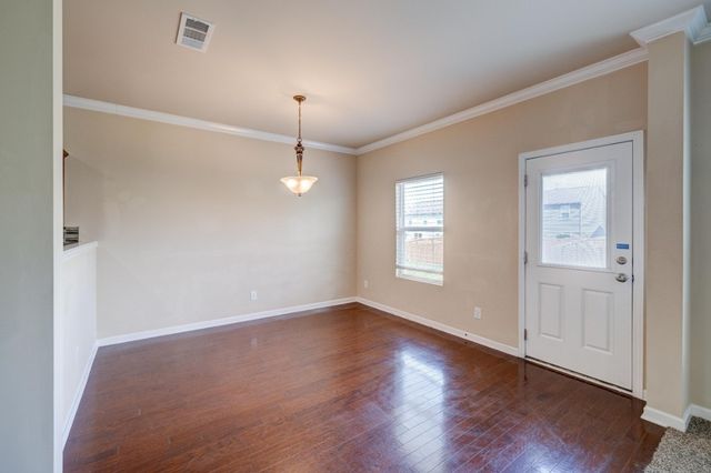 654 Pemberton Dr, Lebanon, TN 37087