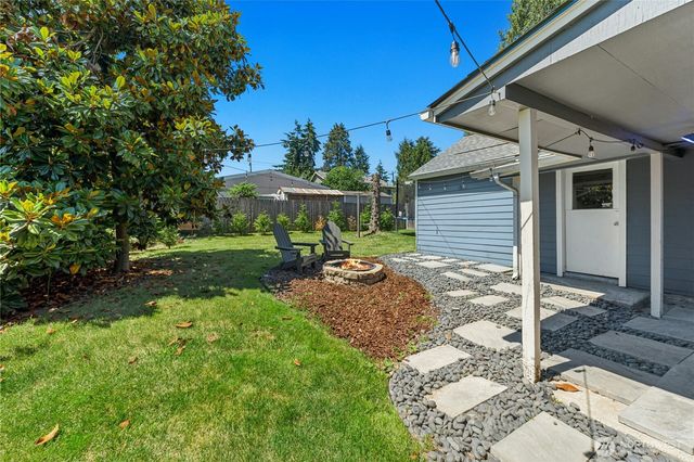 12647 2nd Avenue S, Burien, WA 98168