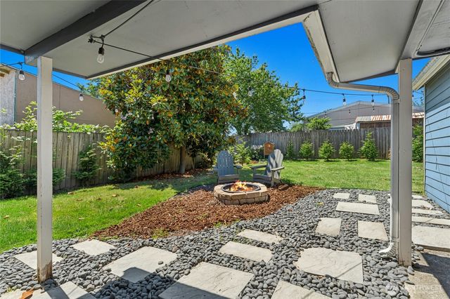 12647 2nd Avenue S, Burien, WA 98168