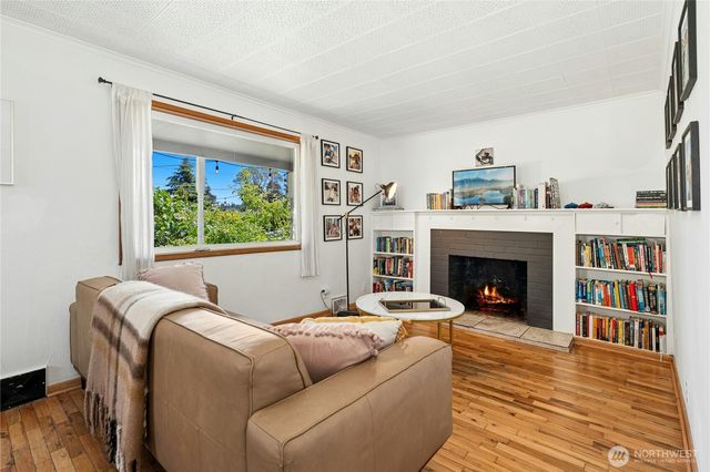 12647 2nd Avenue S, Burien, WA 98168