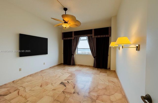 18071 Biscayne Boulevard PH04 PH03, Aventura, FL 33160