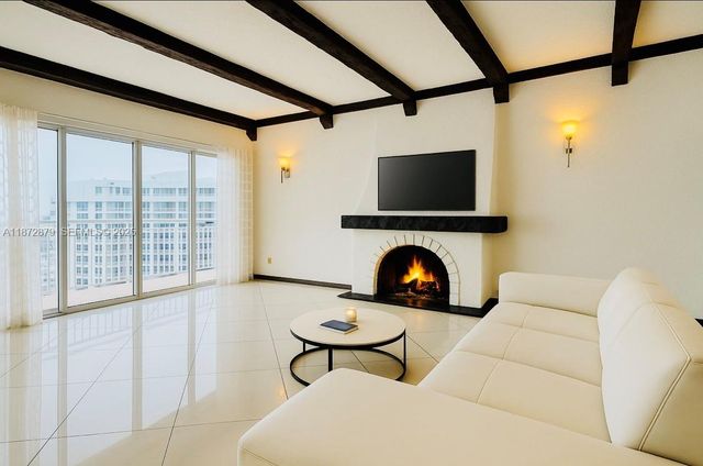 18071 Biscayne Boulevard PH04 PH03, Aventura, FL 33160