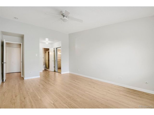 625 S Alton Way 7D, Denver, CO 80247