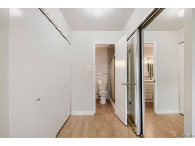 625 S Alton Way 7D, Denver, CO 80247