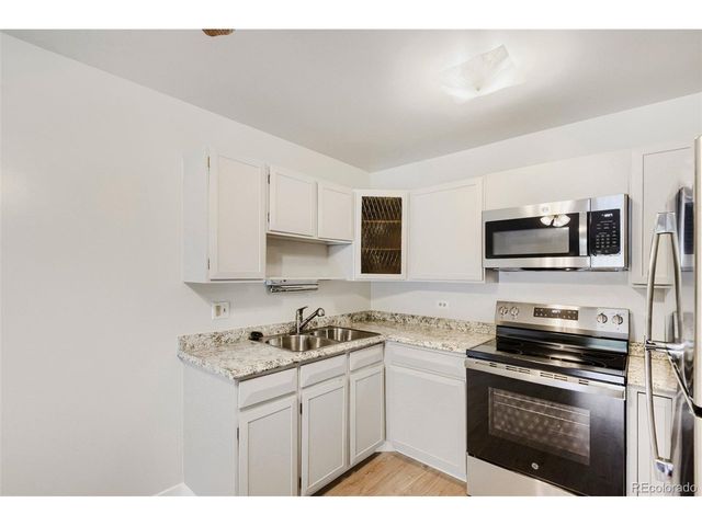 625 S Alton Way 7D, Denver, CO 80247