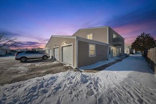 7656 159th Place 30, Tinley Park, IL 60477