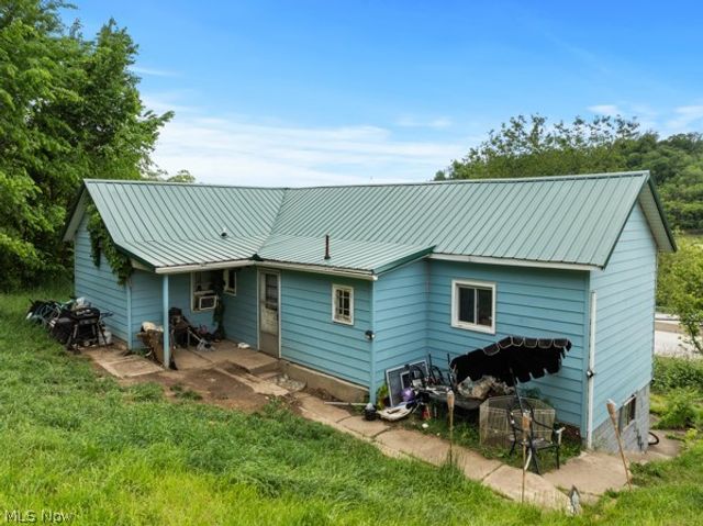 56390 Boyd Avenue, Bridgeport, OH 43912