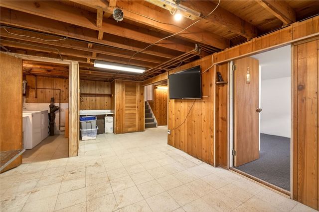 25 Andrea Lane, Irondequoit, NY 14609