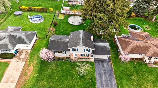 25 Andrea Lane, Irondequoit, NY 14609