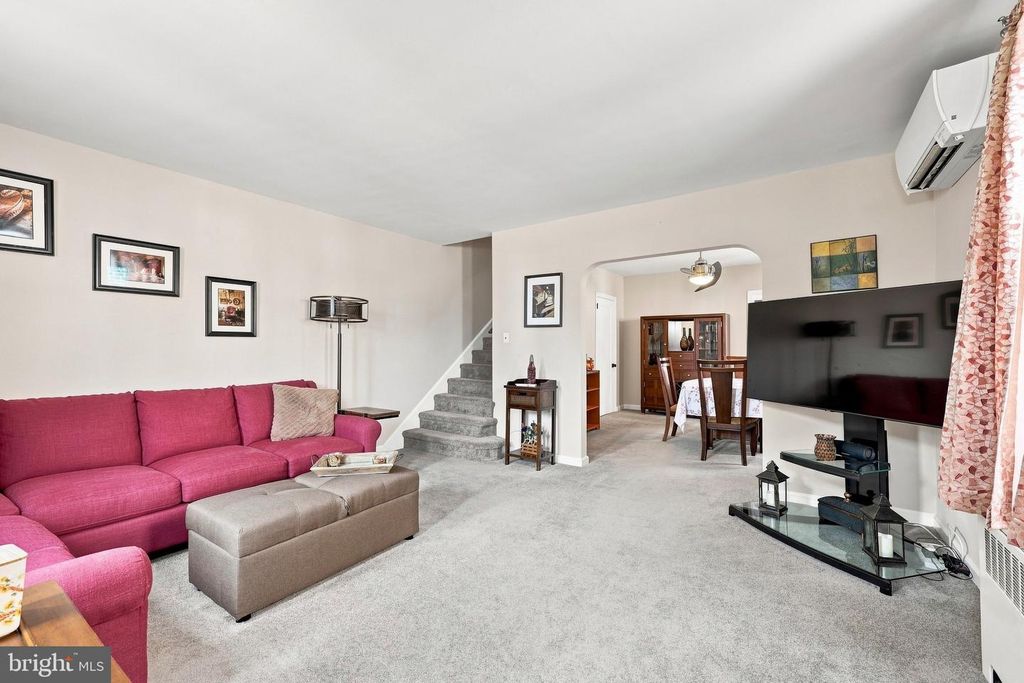 223 SWARTHMORE AVE, FOLSOM, PA 19033 — photo 3