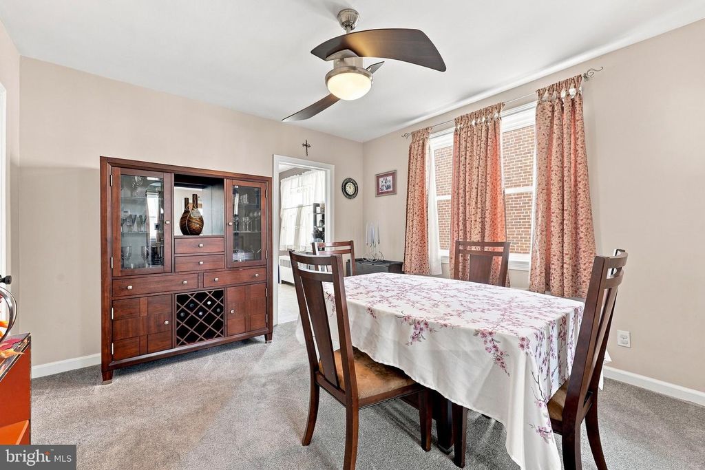 223 SWARTHMORE AVE, FOLSOM, PA 19033 — photo 4