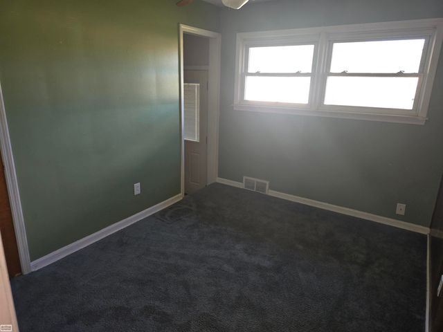 28830 Garfield Street, Roseville, MI 48066