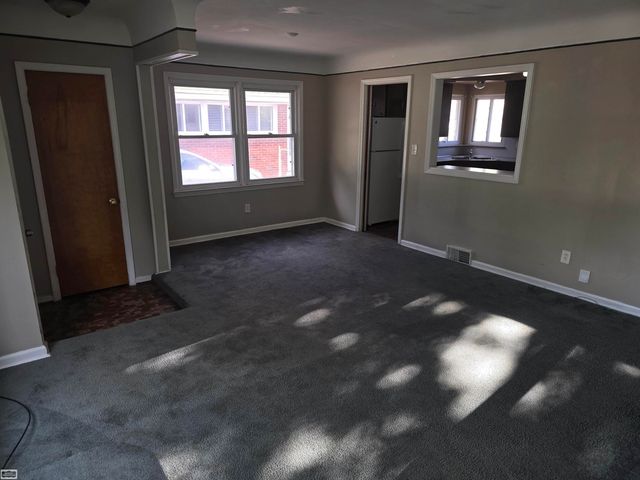28830 Garfield Street, Roseville, MI 48066