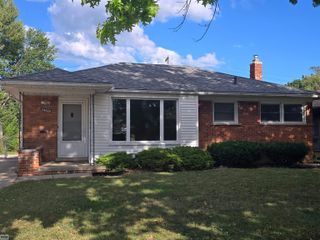 28830 Garfield Street, Roseville, MI 48066