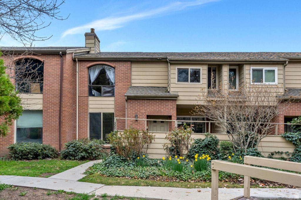 3221 SHADOWBROOK CIR, Provo, UT 84604