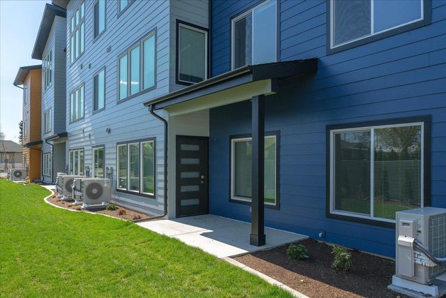505 E Hawthorne Rd, Spokane, WA 99218