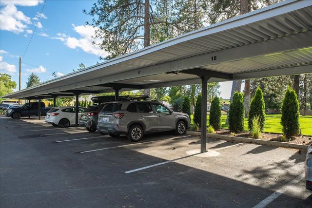 505 E Hawthorne Rd, Spokane, WA 99218
