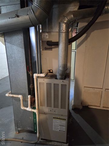 3516 Omega Street, Alton, IL 62002