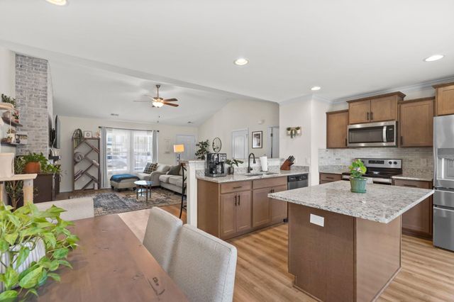 116 Kingston Bluff Dr., Longs, SC 29568