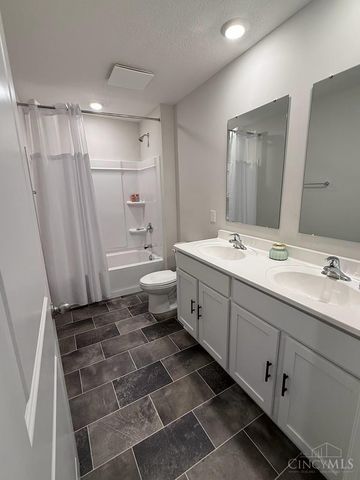 125 E Kentucky Avenue, Wilmington, OH 45177