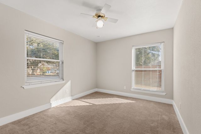 1000 La Villeta Street, Mexia, TX 76667