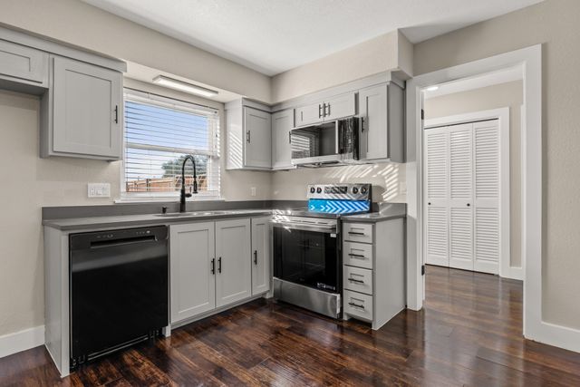 1000 La Villeta Street, Mexia, TX 76667