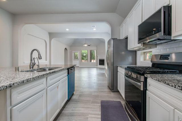 3211 Discovery Lane, Conroe, TX 77301