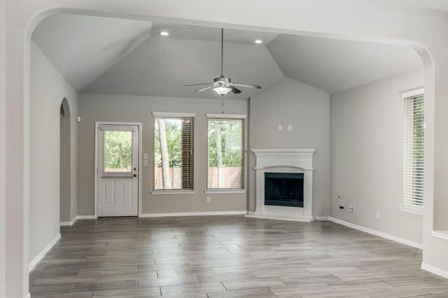 3211 Discovery Lane, Conroe, TX 77301