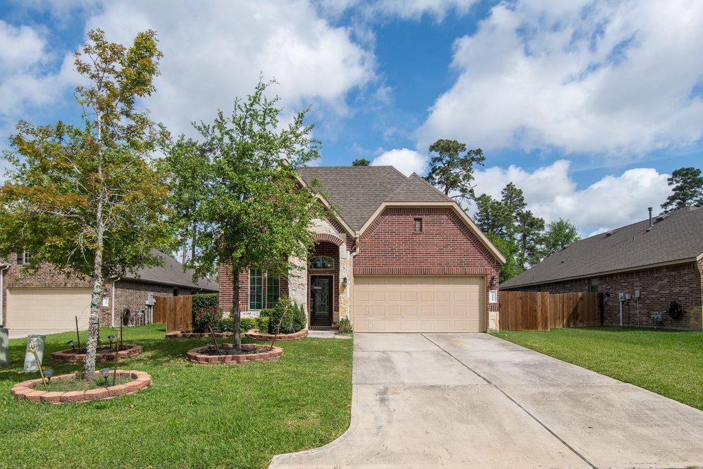 3211 Discovery Lane, Conroe, TX 77301