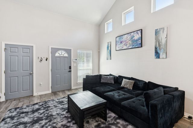 3347 Springview Avenue, Dallas, TX 75216