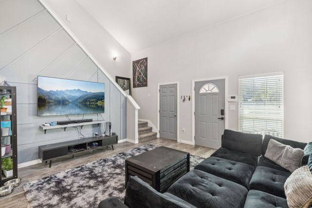 3347 Springview Avenue, Dallas, TX 75216