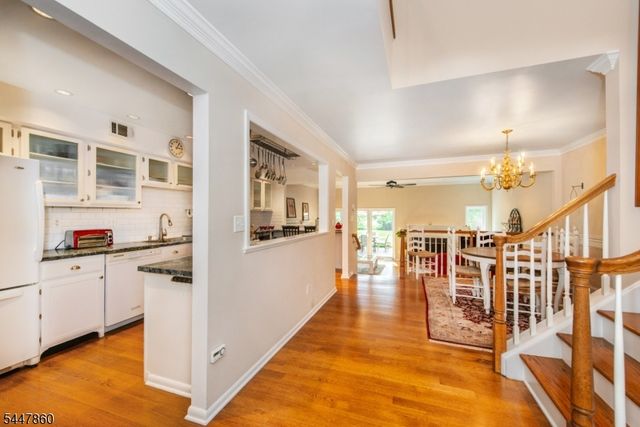 39 Chelsea Ct, Madison Boro, NJ 07940