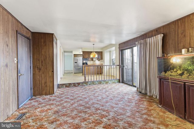 862 GREEN RIDGE CIR, Langhorne, PA 19053