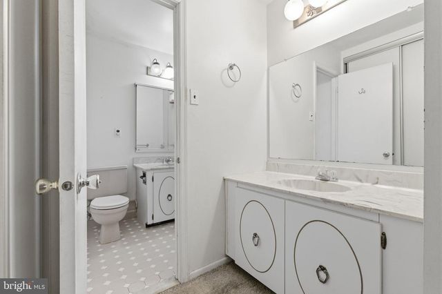 862 GREEN RIDGE CIR, Langhorne, PA 19053