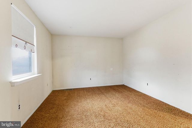 862 GREEN RIDGE CIR, Langhorne, PA 19053