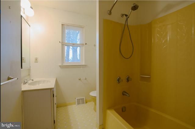 862 GREEN RIDGE CIR, Langhorne, PA 19053