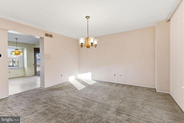 862 GREEN RIDGE CIR, Langhorne, PA 19053