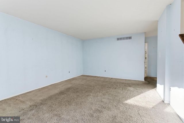 862 GREEN RIDGE CIR, Langhorne, PA 19053