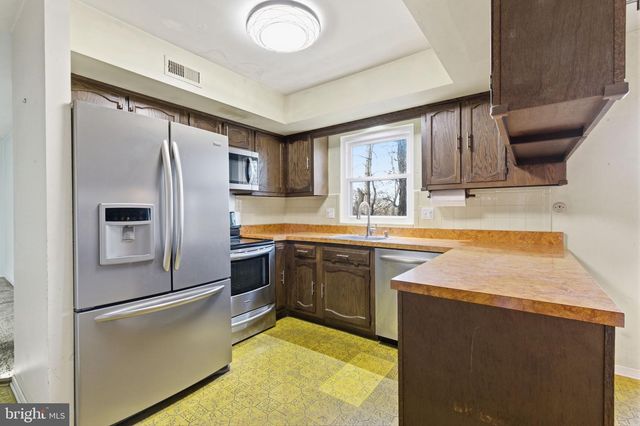 862 GREEN RIDGE CIR, Langhorne, PA 19053