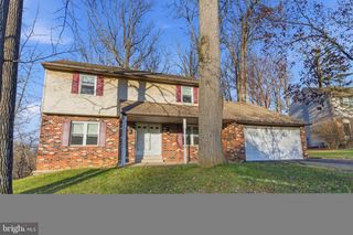 862 GREEN RIDGE CIR, Langhorne, PA 19053