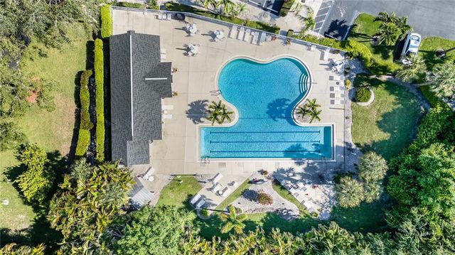 1160 Sarah Jean CIR D204, Naples, FL 34110